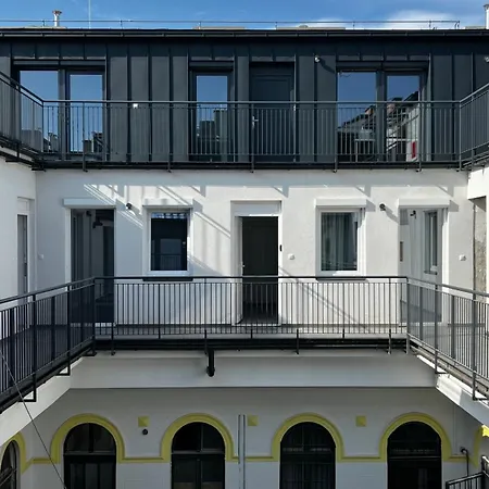 Daire Westend Lofts Sunny Nest