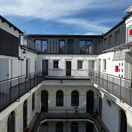 Daire Westend Lofts Sunny Nest *