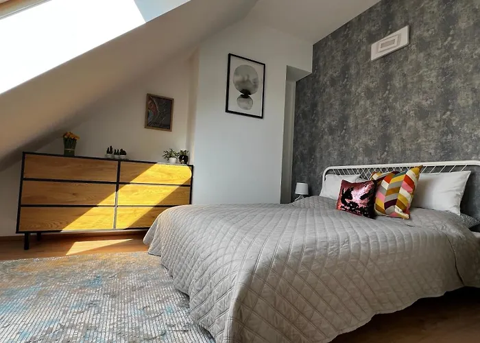 Westend Lofts Sunny Nest *