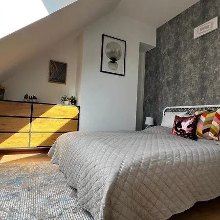 Westend Lofts Sunny Nest *